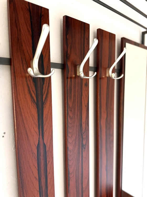 Image 1 of Vintage XL Rosewood wandkapstok ‘60