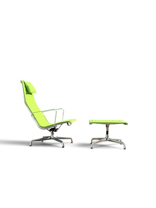 Auténtica butaca EA 124 y otomana EA 125 de Charles & Ray Eames (Vitra) - Verde – verstelbare relaxstoel (photo 2 of 20)