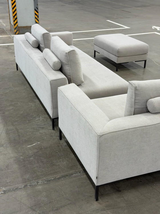 Image 1 of Design on Stock Aikon Lounge 