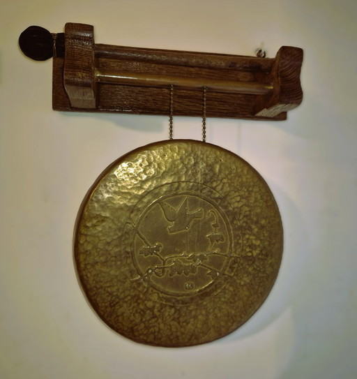 Decoratieve gong met vogelmotief