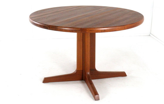 Image 1 of Gudme round 2x extendable dining table 'Slumstrup' vintage Danish design