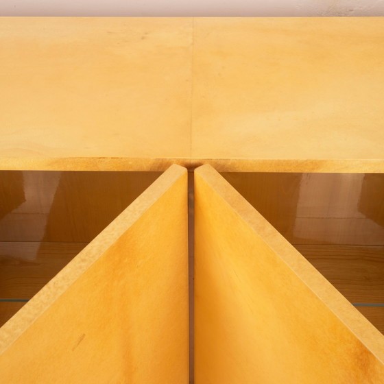 Giorgio Tura Mod. 1893/4P Italiaans perkament en messing Dressoir voor Tura Milano – Glass, Leather (photo 10 of 20)