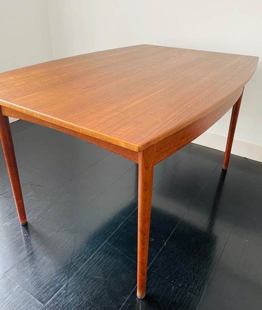 Dänischer Esstisch aus Teakholz – 1960er