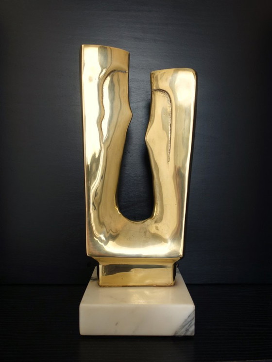 Image 1 of Sculpture en laiton poli d'après Gérard Koch.