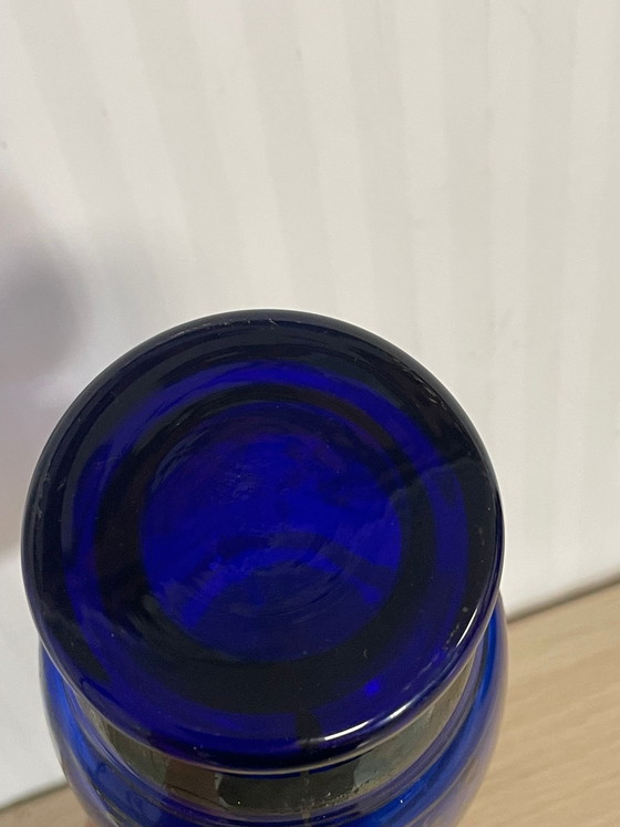 Image 1 of Rosolio-fles: 1 fles en 12 met zilver versierde glazen.