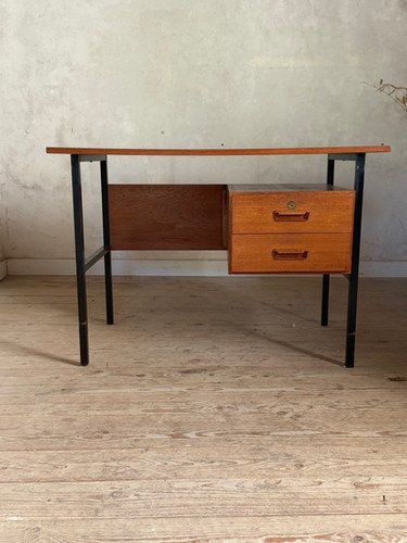 Vintage modernist teak Desk – Metal (photo 3 of 20)