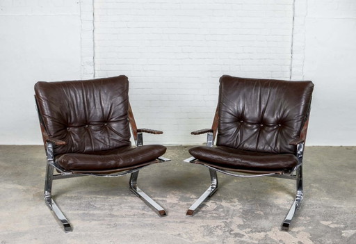 Rare Mid-Century Design 'Pirate' Easy Chair with Armrest by Elsa and Nordahl Solheim for Rykken. Norway, 1973.