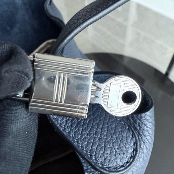 Image 1 of HERMES PICOTIN 22 - MIDNIGHT BLUE CLEMENCE LEER MET ZILVEREN BESLAG EN STEMPEL X