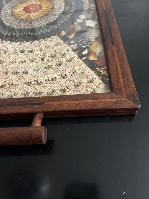 vassoio in legno decorato con ali di farfalla