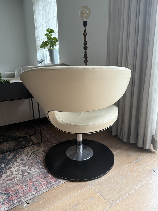 Varier Peel Club – Off-white Leather & Black Oak – Design by Olav Eldøy