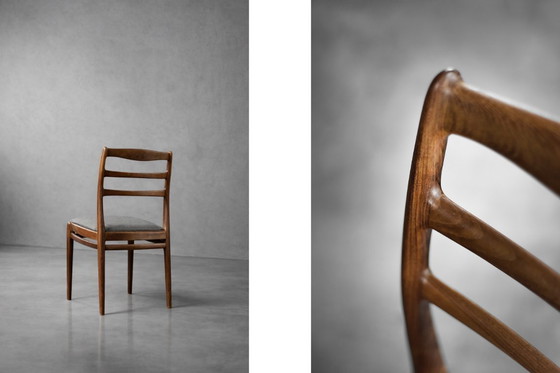 Image 1 of Elegante dänische Mid-Century-Stühle aus Teakholz und grauem Stoff, 1960er Jahre, 4er-Set