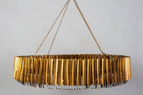 Image 1 of Grande lampe suspendue au design doré