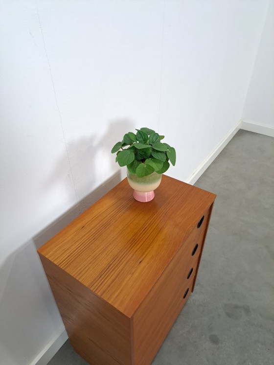 Image 1 of Scarpiera con maniglie rotonde nere, n. 2 vintage