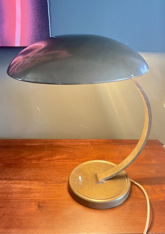 Image 1 of Lámpara de escritorio Kaiser Leuchten-Christian Dell modelo 6751-Bauhaus de latón, ca. 1930.