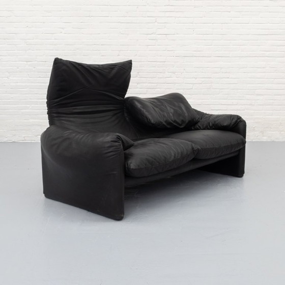 Image 1 of Canapé deux places Cassina Maralunga, années 70