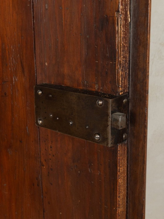 Image 1 of Armoire baroque en noyer, vers 1760