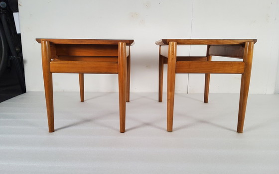 Image 1 of Tavolino in legno, Van Den Berghe-Pauvers, Gand, Belgio