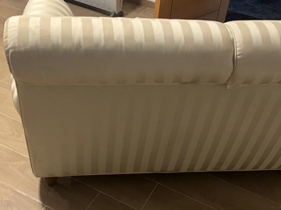 Image 1 of Salon Fendi