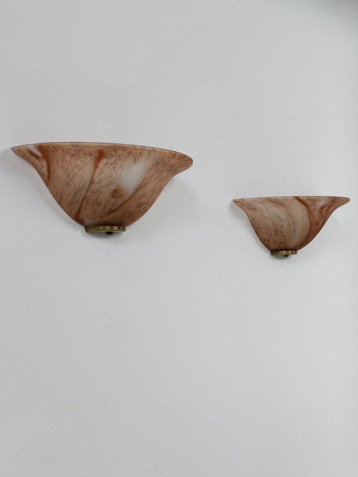 Coppia di applique vintage, vetro e ottone, Francia, 1970