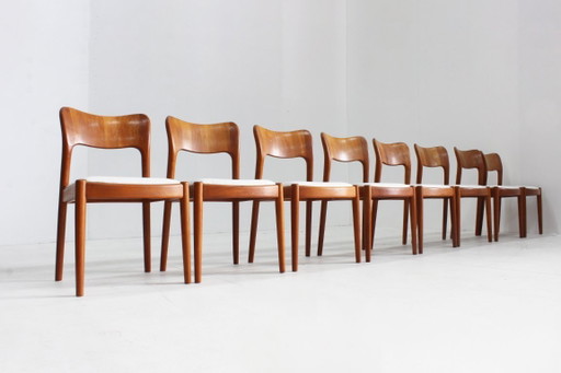 Ensemble de 8 chaises à repas vintage danoises Niels Koefoed en teck 1960