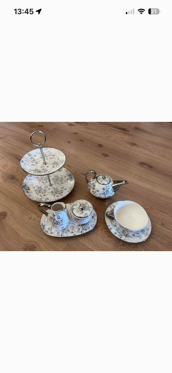 Image 1 of Juego de té con soporte de varios niveles