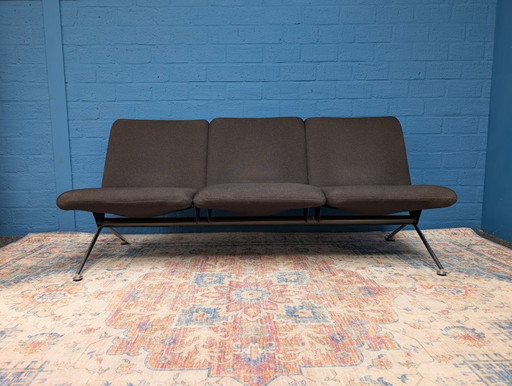 1x Driezitsbank en 2x fauteuil, Cordemeyer voor Gispen, jaren 60