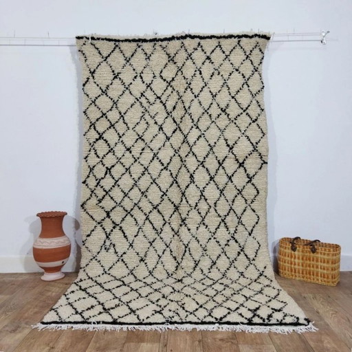 Prachtig Beni Ouarain-tapijt van wol – 100% handgeweven wol (247 × 142 cm)