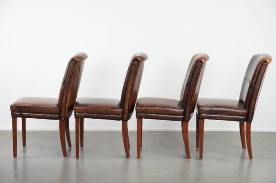 Image 1 of 4 chaises de salle à manger confortables en peau de mouton avec du caractère