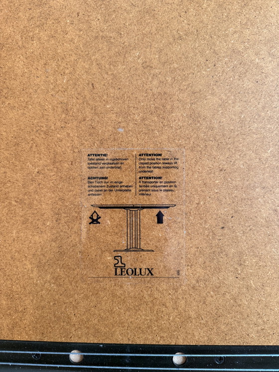 Image 1 of Leolux Trias Tafel