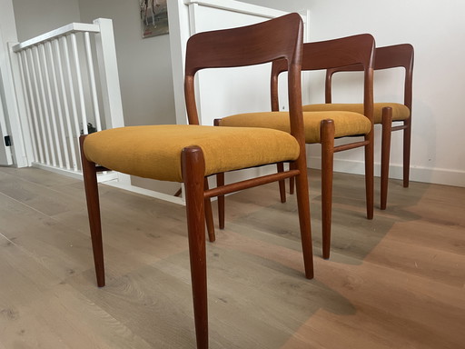 3x Modello n. 75, Niels Otto Møller, anni '60