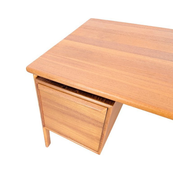 Image 1 of Scrivania originale della metà del secolo GV Møbler GV Gaasvig Teak