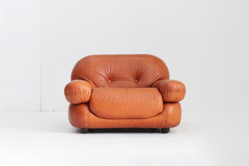 Sapporo Italienischer Cognac-Leder-Designersessel Mobil Girgi 1970er Jahre