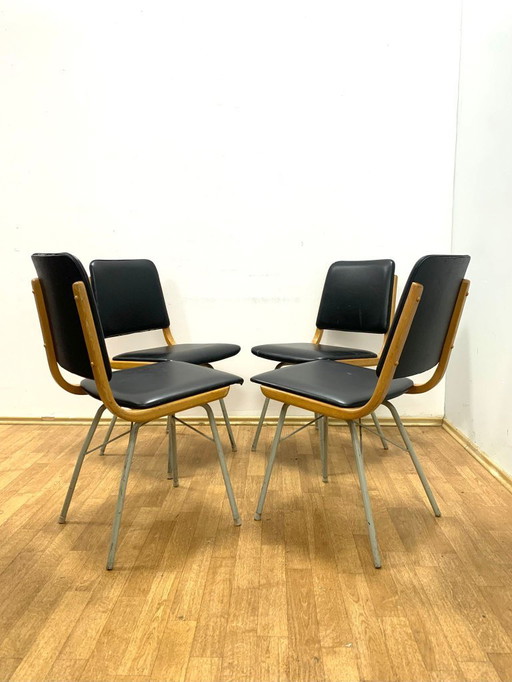 Sedie da pranzo di metà secolo di Miroslav Navrátil per TON, anni '60 (set di 4)