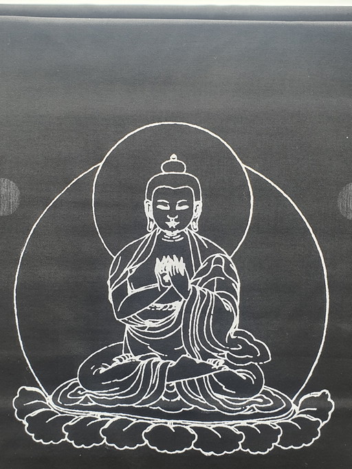Een Unieke Wanddecoratie of Meditatiebanner, met een Levensbeschouwelijke Uitspraak