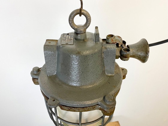 Image 1 of Suspension en fonte grise de style industriel, années 1960