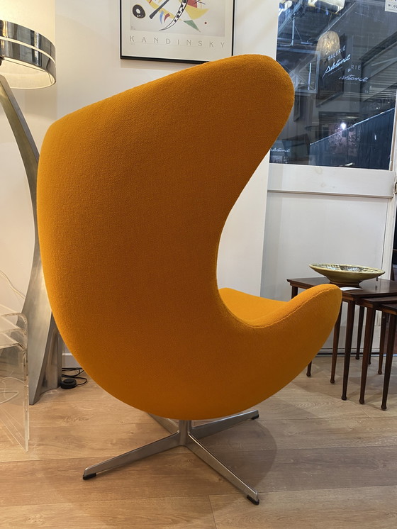 Image 1 of Egg Chair by Arne Jacobsen, Fritz Hansen edition