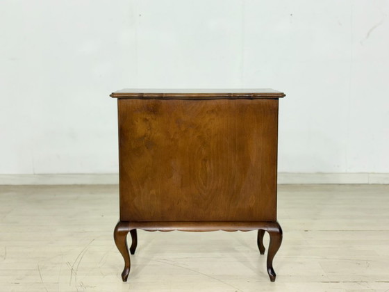 Image 1 of Nachtkastje/commode in Chippendale-stijl uit het midden van de 20e eeuw / Kleine ladekast / Vintage ladekast / Jaren 60