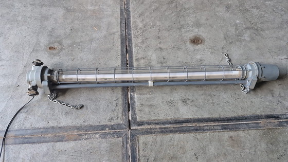 Image 1 of Industriële Sovjet hanglamp