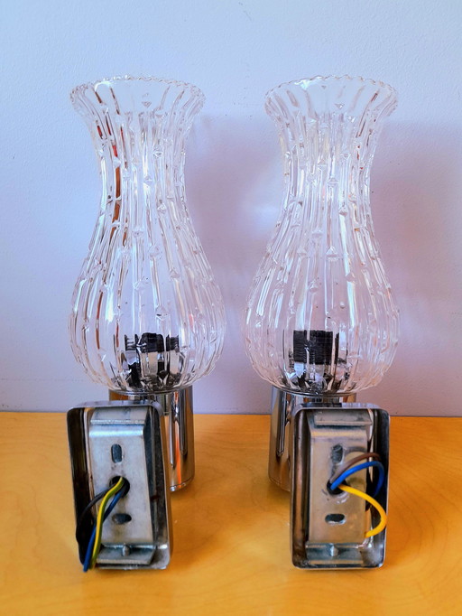 Paire d appliques en verre et métal chromé 1970