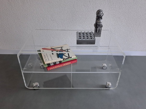 Image 1 of tavolino credenza era spaziale