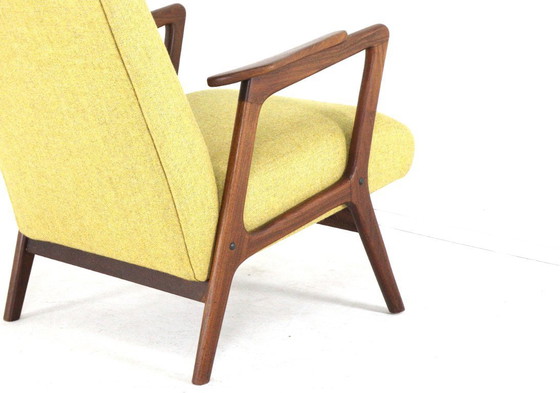 Image 1 of Poltrona vintage 'Hoekschewaard' recentemente rivestita