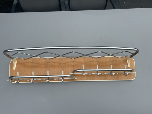 Coat rack with hat shelf - Vintage ‘60s – kapstokken, Metal, Plastic