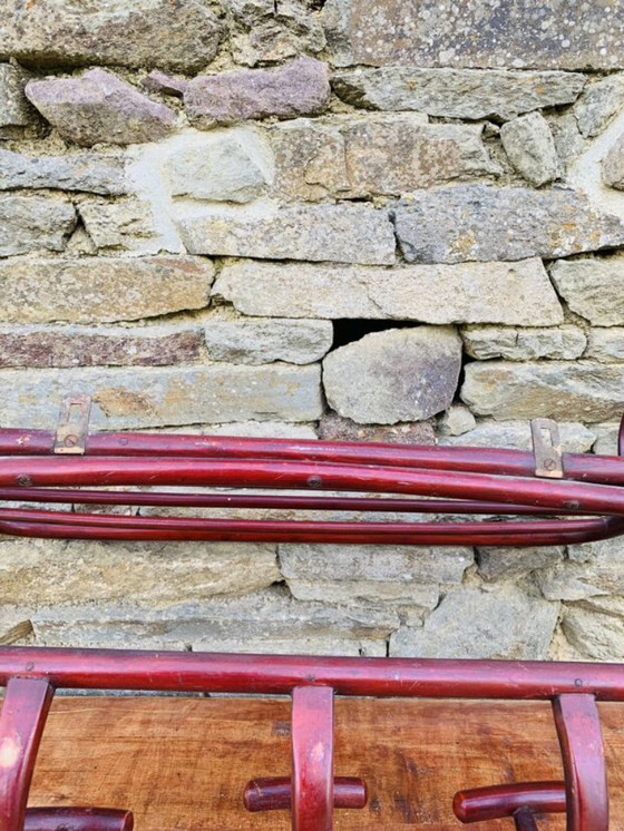 Image 1 of Appendiabiti da parete antico in legno curvato