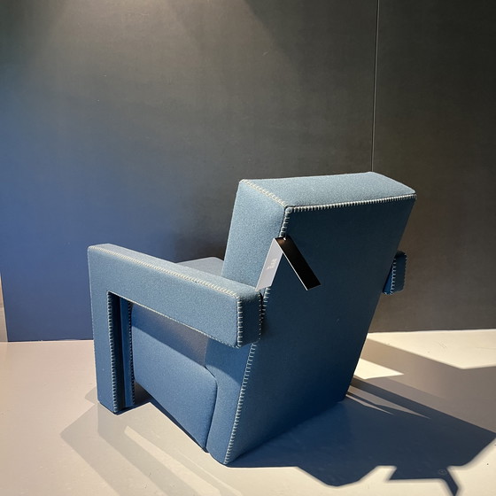 Image 1 of Cassina Utrecht Vorsitzende