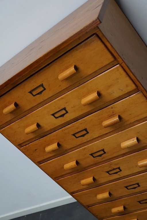 Botiquín industrial alemán de madera de haya, mediados del siglo XX