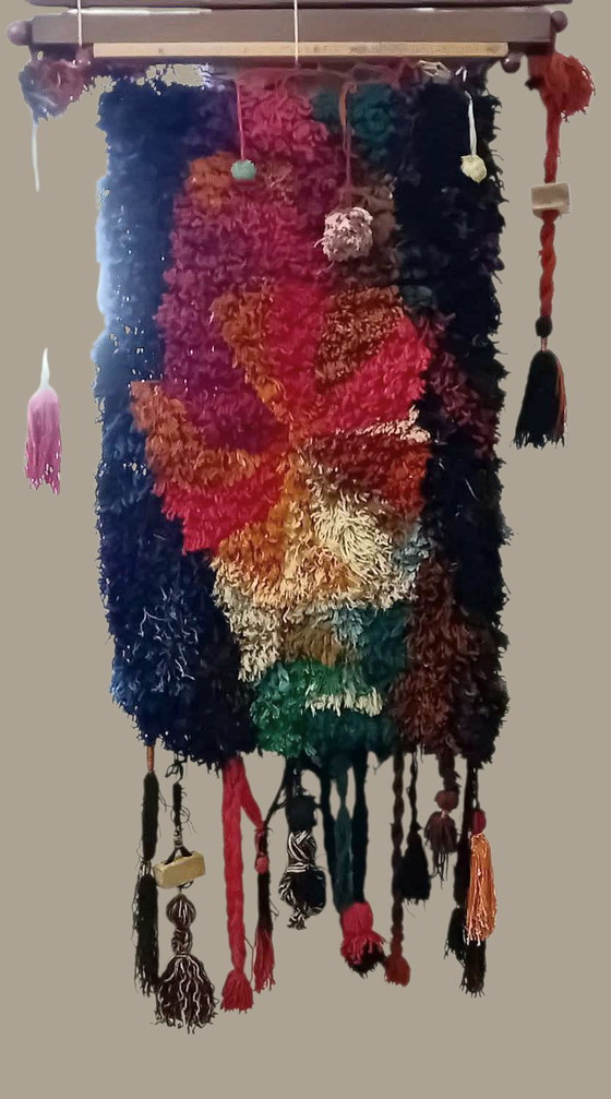 Image 1 of Arazzo tessuto a mano, anni '70.