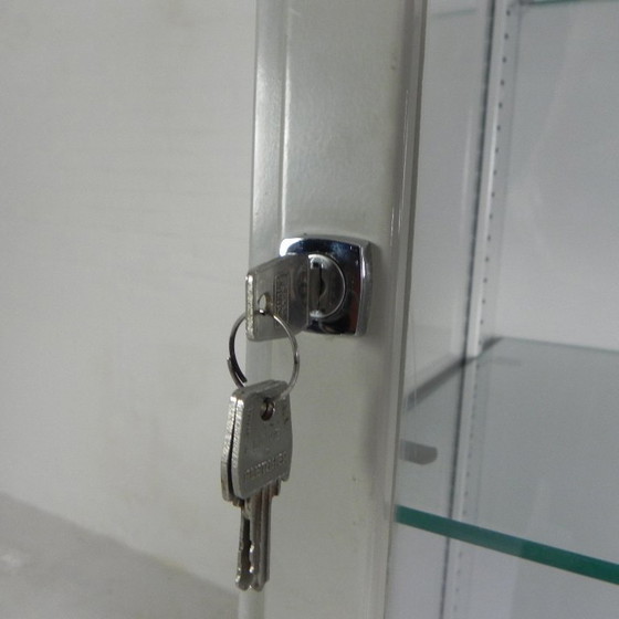 Image 1 of Armadietto medico in acciaio, Oostwoud, anni '60