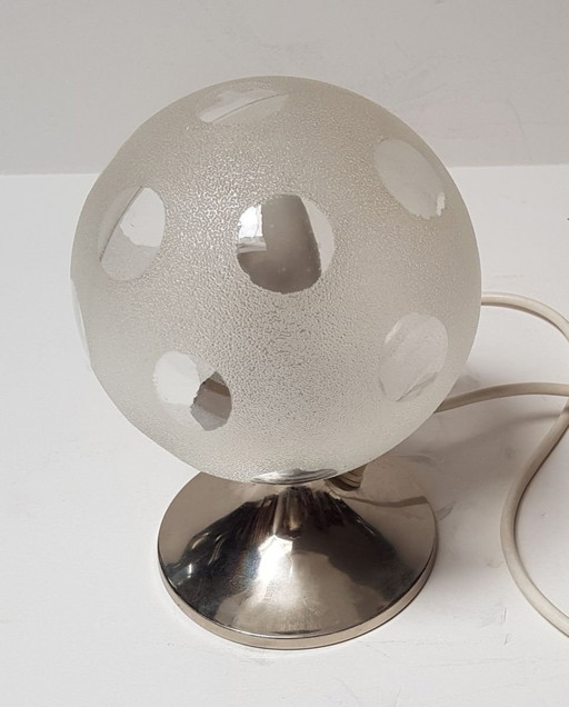 Lampada da tavolo Space Age con base cromata di Richard Essig, anni '70