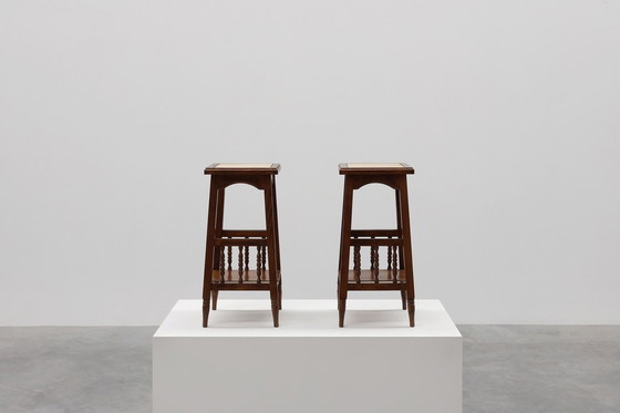 Image 1 of  Pareja de mesas auxiliares rústicas de madera del siglo XX con tapa de cerámica, Francia