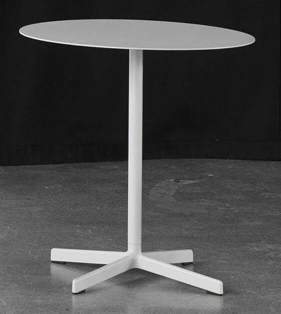 Image 1 of Hay Neu Round Table